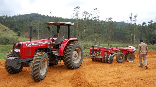 Trator Agrícola MF-275